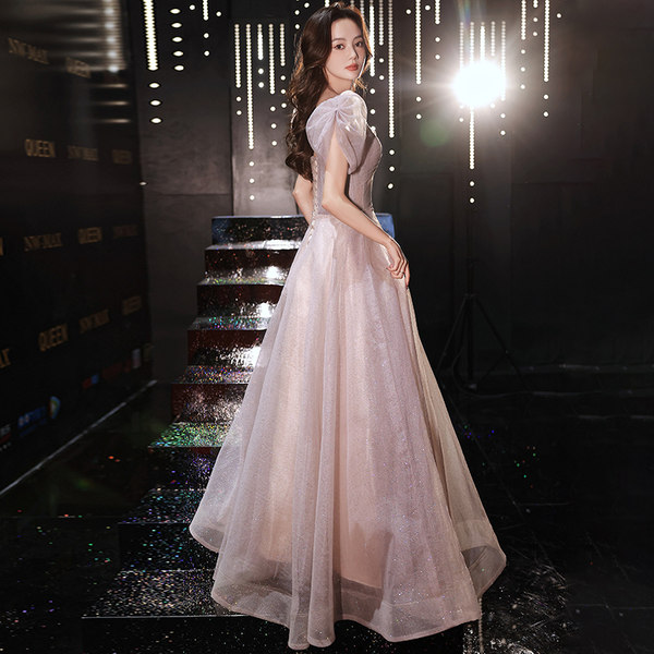 ชุดราตรี ชุดราตรีสวยหรู แบบ ทันสมัย Evening dress