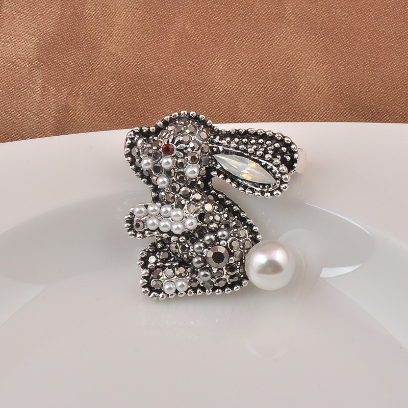 เข็มกลัด เข็มกลัดสวยๆ เข็มกลัดติดเสื้อ Brooch