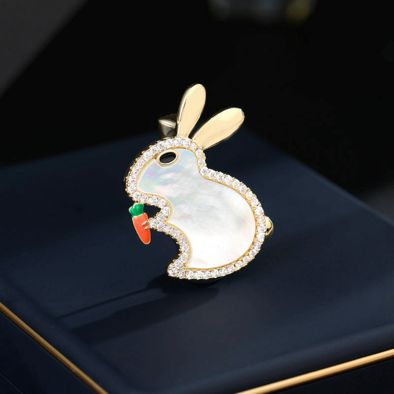 เข็มกลัด เข็มกลัดสวยๆ เข็มกลัดติดเสื้อ Brooch