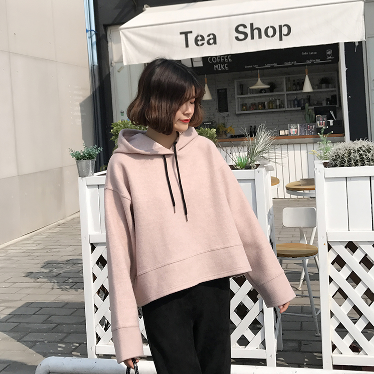 เสื้อกันหนาวฮู้ดดี้ แฟชั่นเกาหลี ตัวสั้นทรงแข็ง น่ารักมากจ้า ผ้าสักกะหลาดเนื้อนุ่มแต่เป็นทรง พร้อมส่ง งานจริงในภาพสุดท้ายน้า