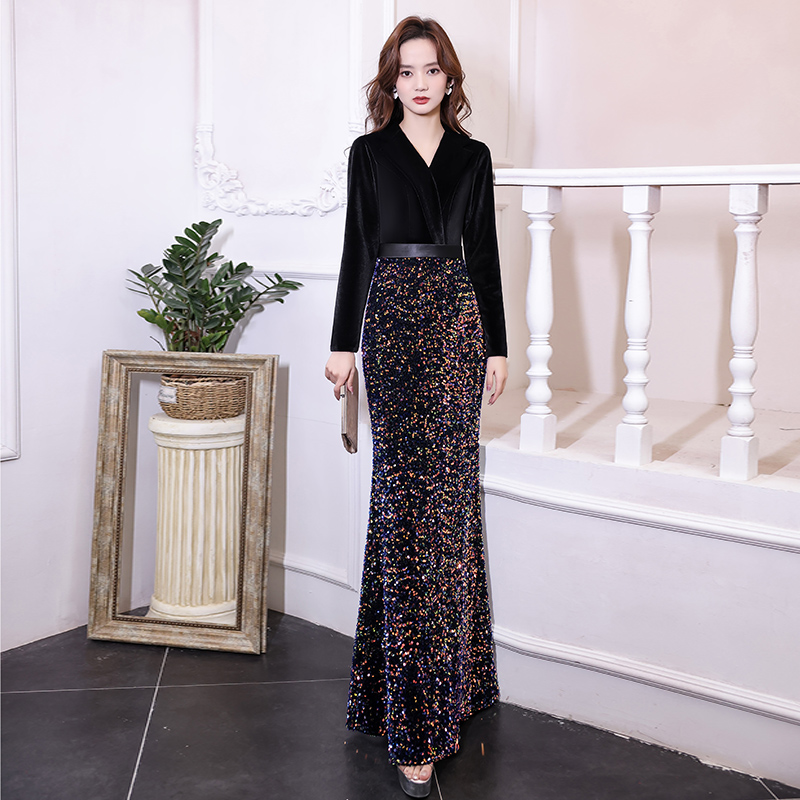 ชุดราตรี ชุดราตรีสวยหรู แบบ ทันสมัย Evening dress