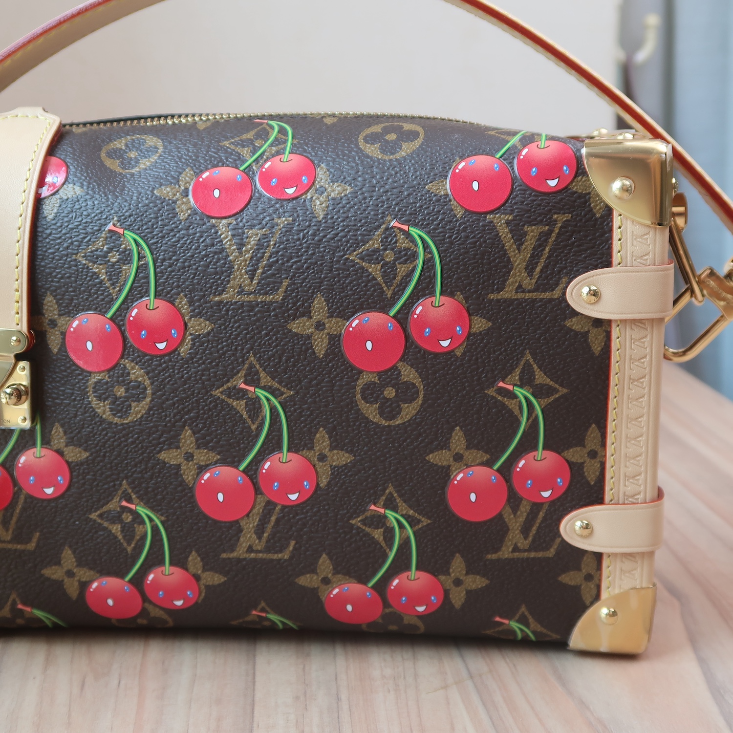 LVxMurakami Monogram Cherry Side Trunk MM (พารากอน 8 วัน)