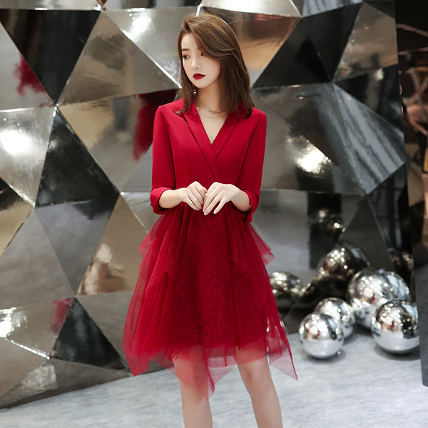 ชุดราตรี ชุดราตรีสวยหรู แบบ ทันสมัย Evening dress