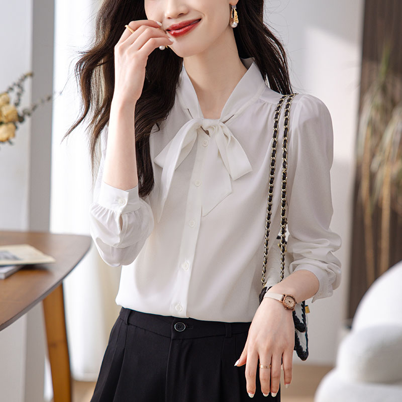 เสื้อเชิ้ตผู้หญิงแขนยาว เสื้อเชิ้ตผู้หญิงใส่ทํางาน 390 บาทต่อชิ้น ฟรีค่าจัดส่ง