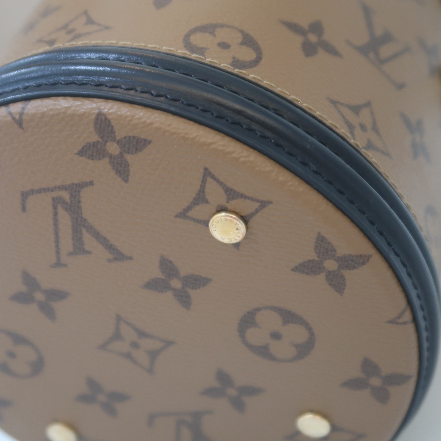 Louis Vuitton Monogram Reverse Cannes