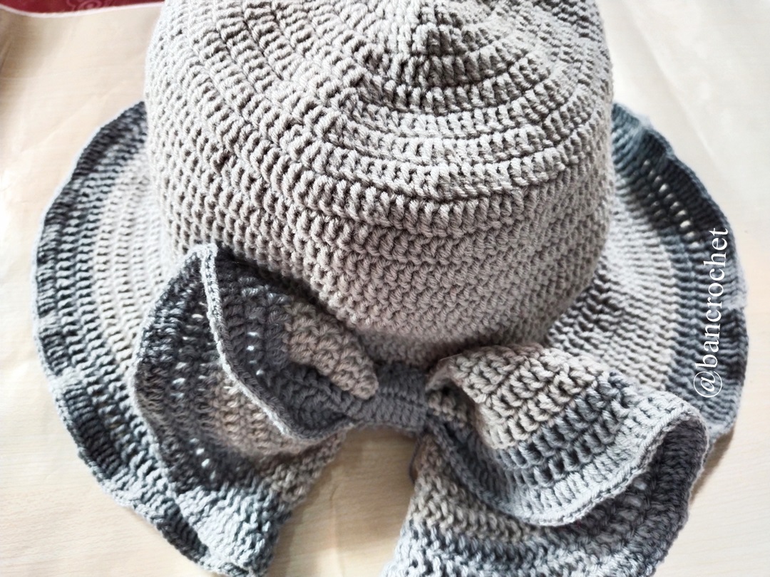 Bancrochet หมวกถักโครเชต์ลายโบว์ crochet bow hat เทา