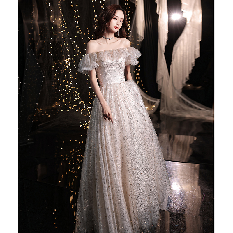 ชุดราตรี ชุดราตรีสวยหรู แบบ ทันสมัย Evening dress