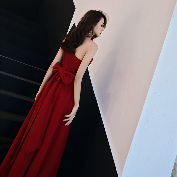 ชุดราตรี ชุดออกงาน ดีไซน์หรู แบรนด์ Angel