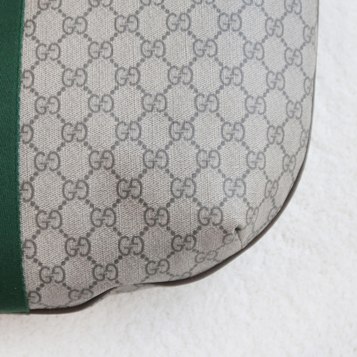 Gucci GG Ophidia Medium Zip Messenger Bag