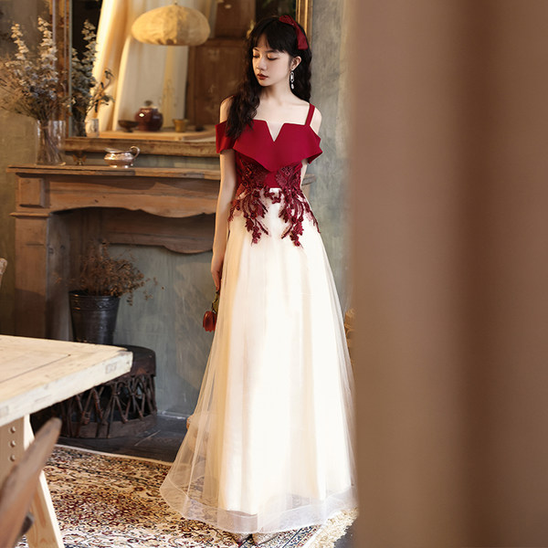 ชุดราตรี ชุดออกงาน ดีไซน์หรู แบรนด์ Angel