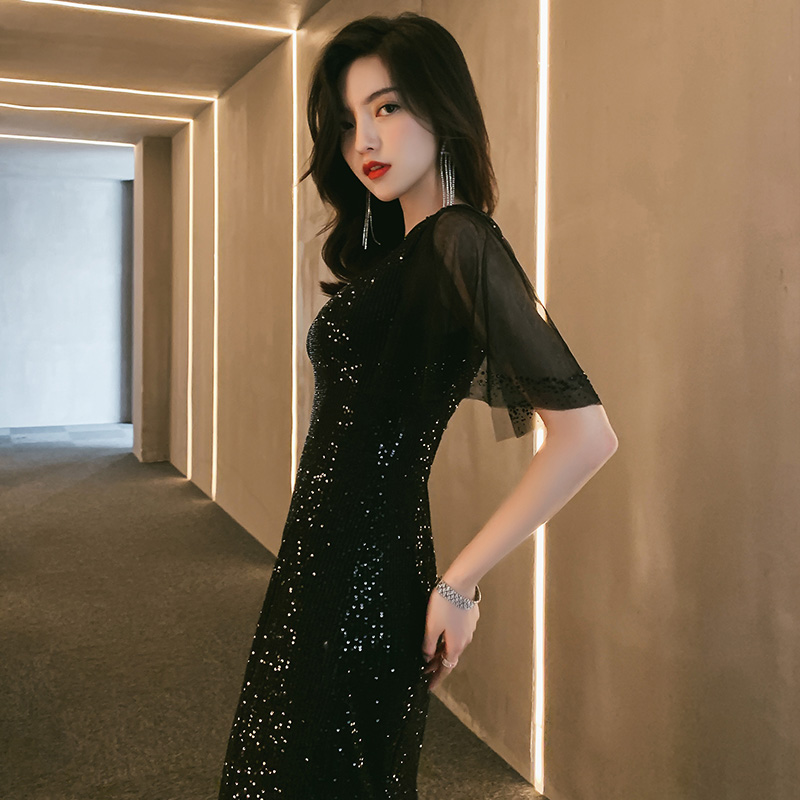 ชุดราตรี ชุดราตรีสวยหรู แบบ ทันสมัย Evening dress
