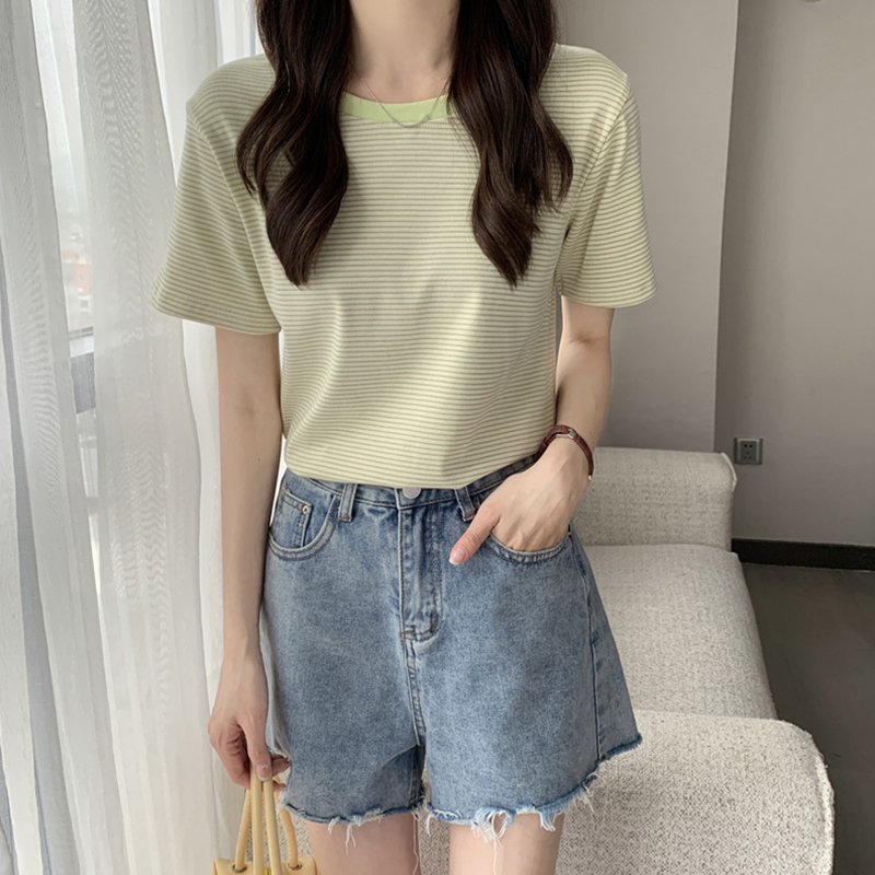 เสื้อผ้าวัยรุ่นเกาหลี เสื้อยืดวัยรุ่นผู้หญิง มีขนาด S M L XL