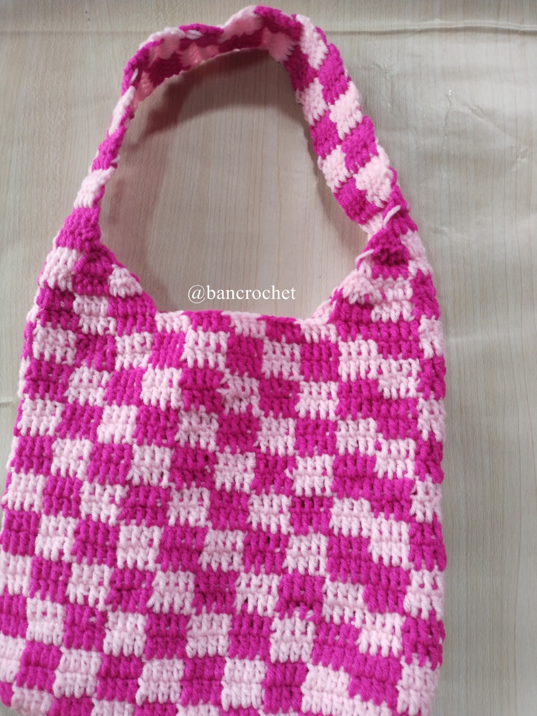 Bancrochet กระเป๋าถักลายตาราง Crochet Bag หลากสี 20*20 cm