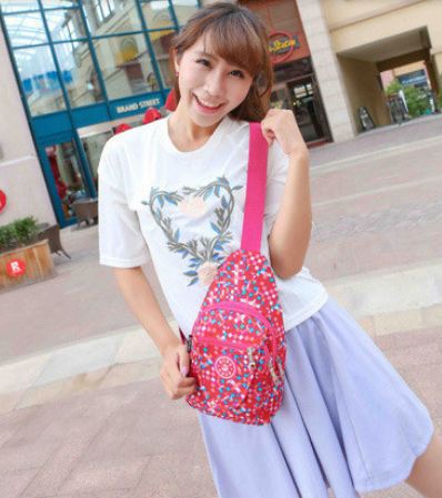 กระเป๋าเป้ กระเป๋าสะพาย กระเป๋าคาดอก ผ้าไนลอน กันน้ำ กระเป๋าผู้หญิง เก๋ ๆ ใส่ของกระจุกจิก กระเป๋าใส่ของเที่ยว แบบสวย สีสันสดใส 950130