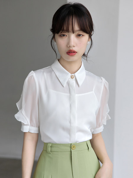 เสื้อลูกไม้ แขนสั้น