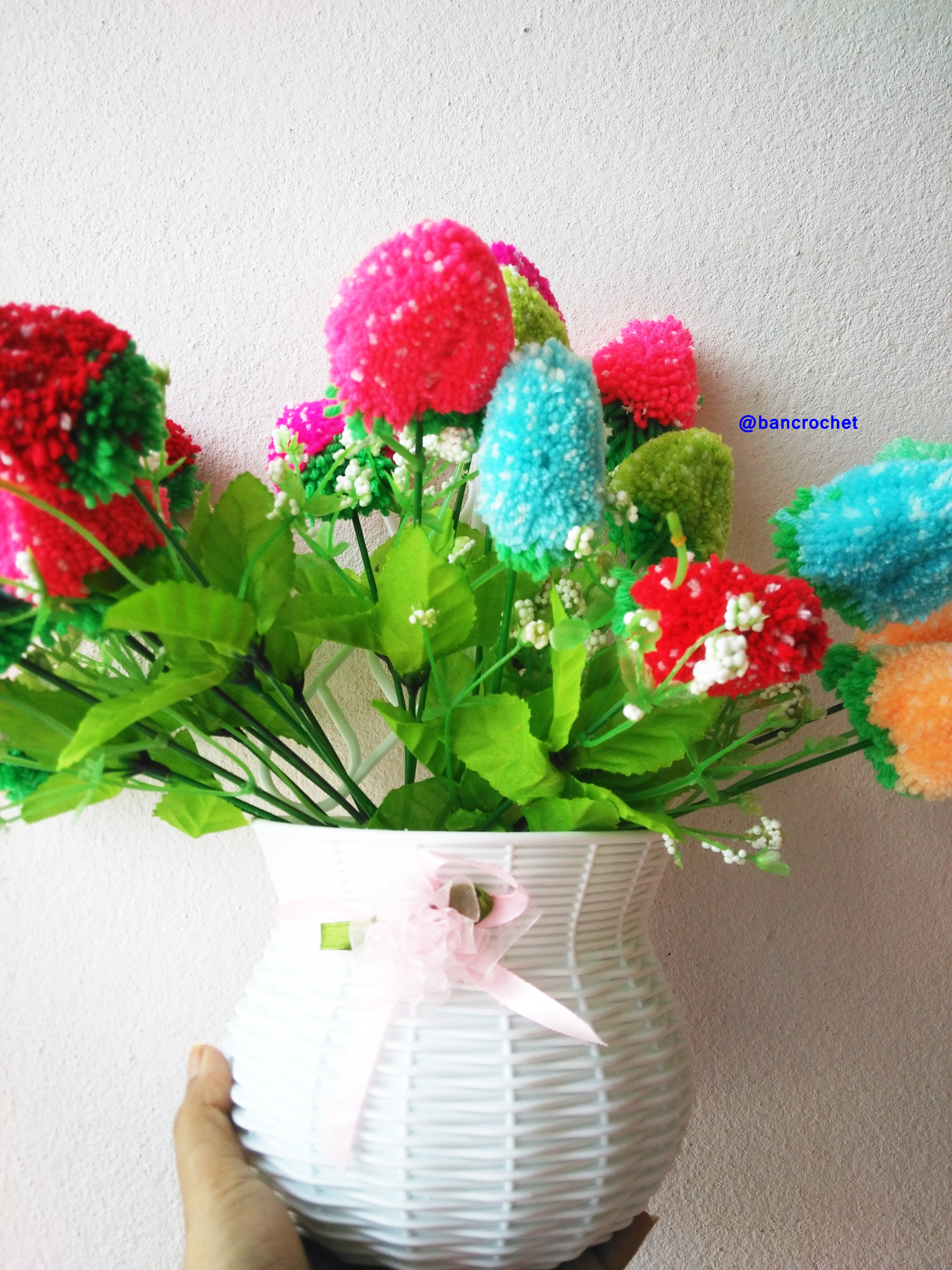 Bancrochet แจกันช่อดอกไม้แขวน crochet flowers vase hanger หลากสี 8 นิ้ว