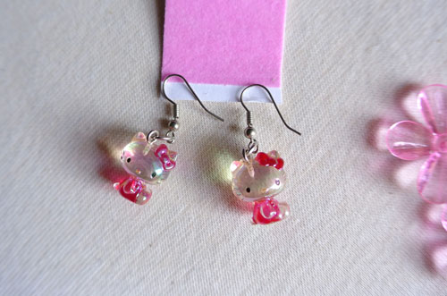 ต่างหู Hello Kitty เนื้อใสเงา