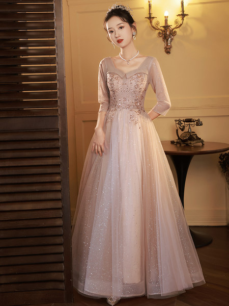ชุดราตรี ชุดราตรีสวยหรู แบบ ทันสมัย Evening dress