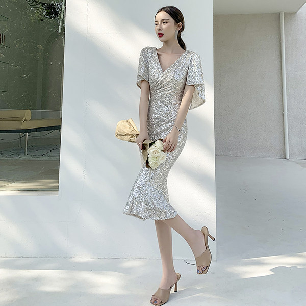 ชุดราตรี ชุดราตรีสวยหรู แบบ ทันสมัย Evening dress