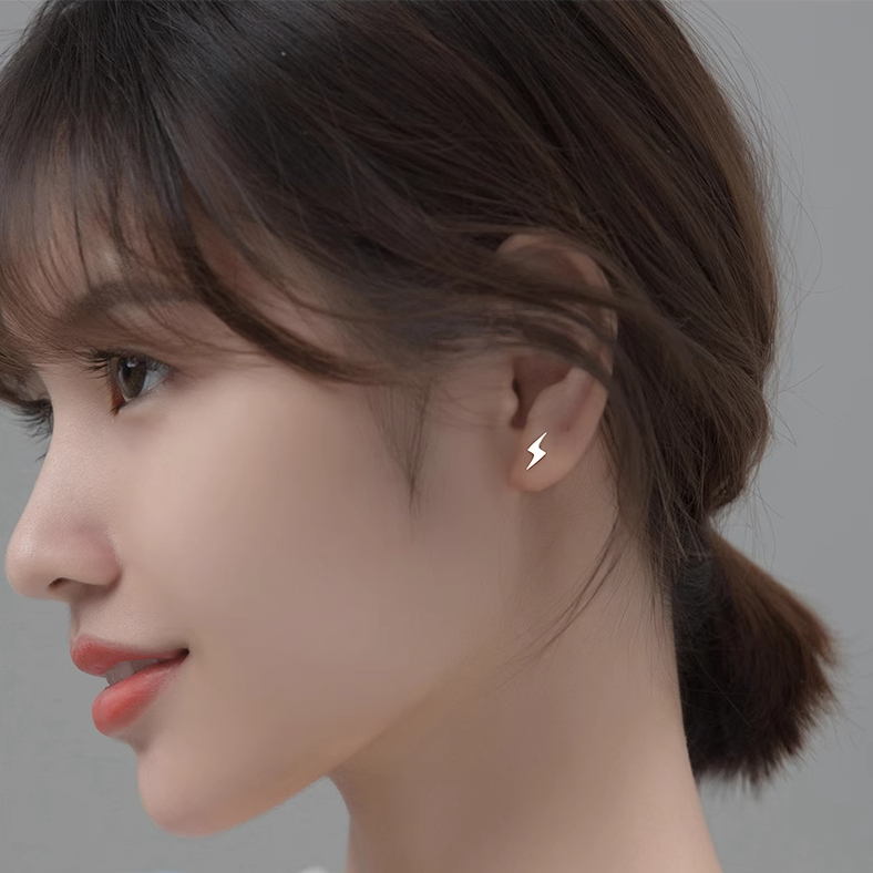 ต่างหูเงินแท้ S925 รุ่น Thunder ต่างหูสายฟ้า เงินแท้ทั้งชิ้น Silver925 ต่างหูผู้ชาย ต่างหูผู้หญิง ตุ้มหูเงินแท้