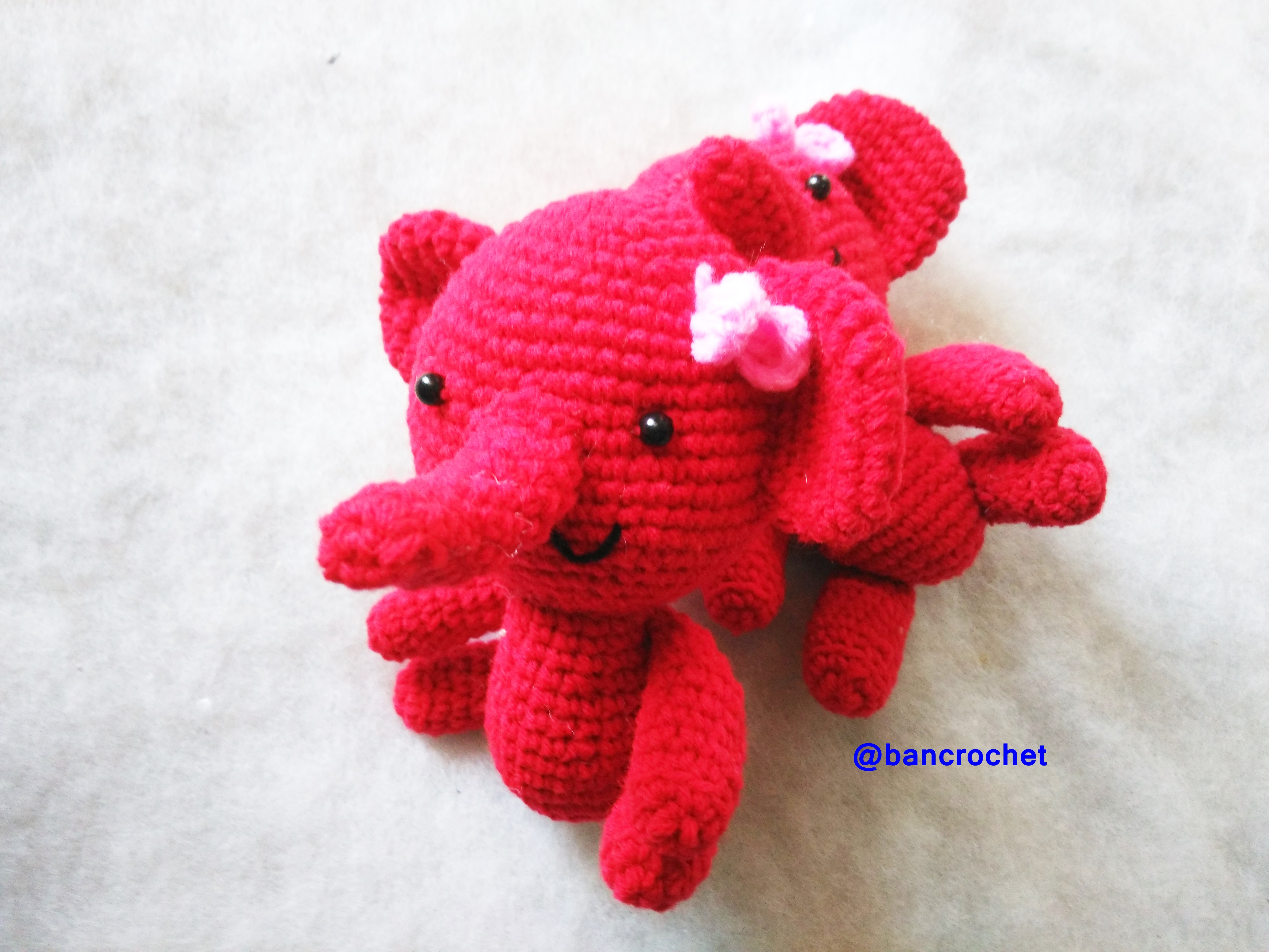 Bancrochet ช้างถักโครเชต์ Crochet elephant doll สีแดง 4 นิ้ว
