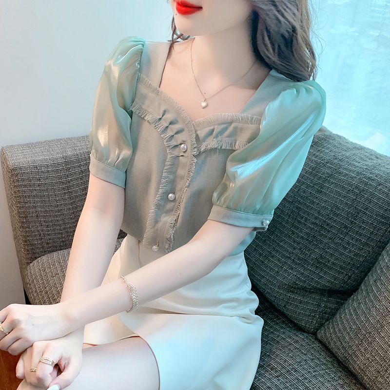 เสื้อเชิ้ตผู้หญิงใส่ทํางาน 390 บาทต่อชิ้น ฟรีค่าจัดส่ง