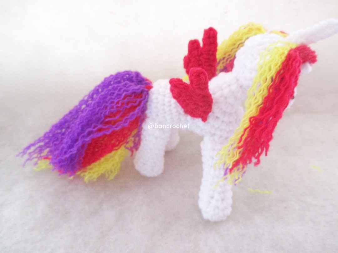 ม้าโพนี่ถัก pony amigurumi crochet ขาว