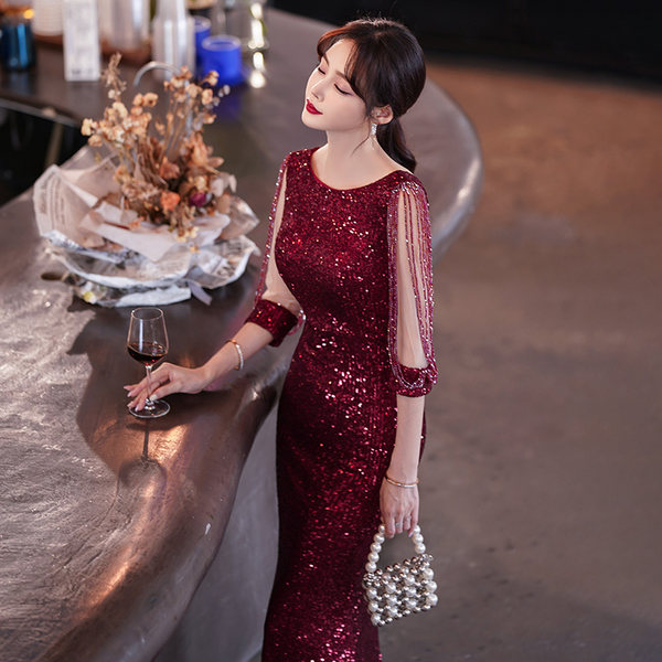 ชุดราตรี ชุดราตรีสวยหรู แบบ ทันสมัย Evening dress