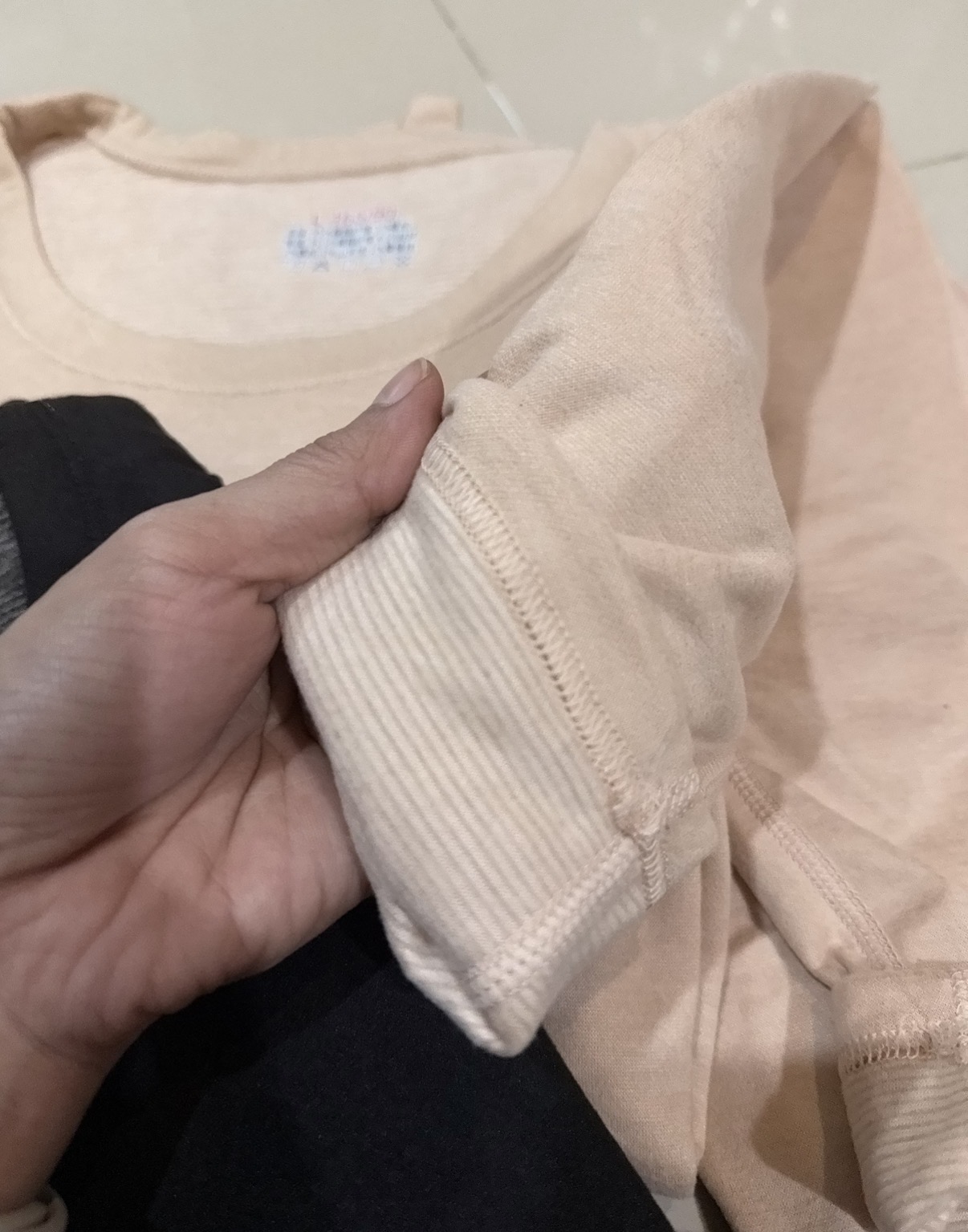 HEATTECH (ฮีทเทค ชาย/หญิง เสื้อ+กางเกง) คอกลม ผ้านุ่มมากๆ ใส่กันหนาว/เพิ่มความอุ่น