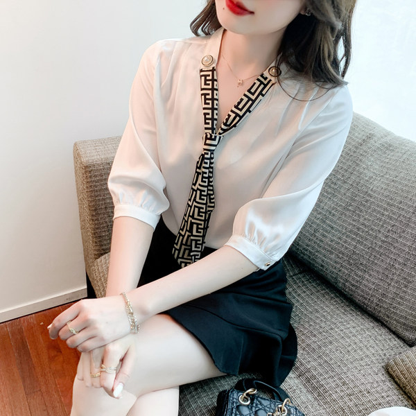 เสื้อลูกไม้ แขนสั้น