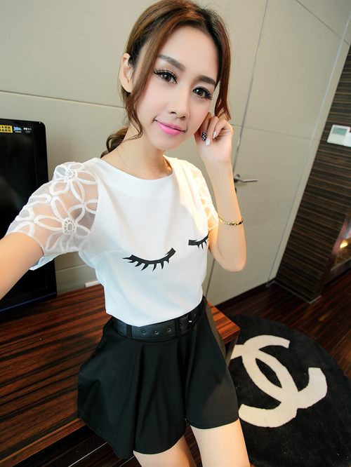 Blouse3689 เสื้อแฟชั่นผ้าชีฟองสีพื้นอกแต่งลายขนตา แขนผ้าแก้วปักลายลูกไม้ งานน่ารักเก๋ๆ ดูดีแมทช์ง่าย ใส่กับอะไรก็สวย