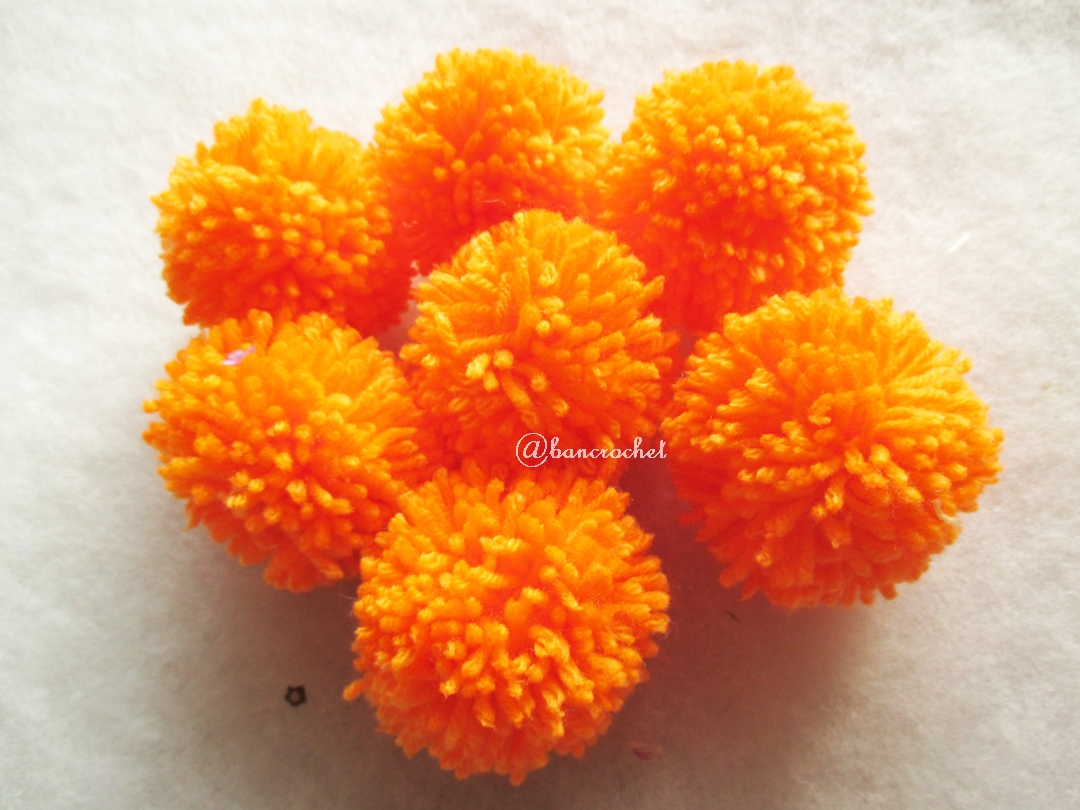 ปอมปอมไหมพรมสีส้ม ขนาด 2 นิ้ว pompoms crochet