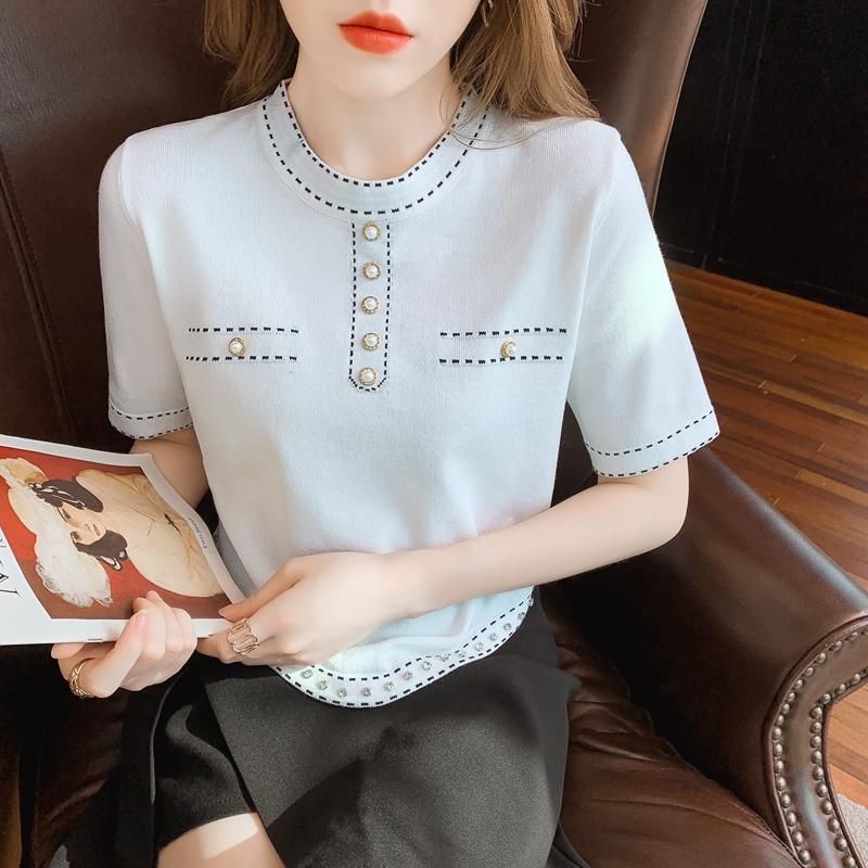 เสื้อยืดวัยรุ่นน่ารักๆ เสื้อวัยรุ่นแขนสั้น เสื้อผ้าวัยรุ่นเกาหลี แบรนด์ Wiyike