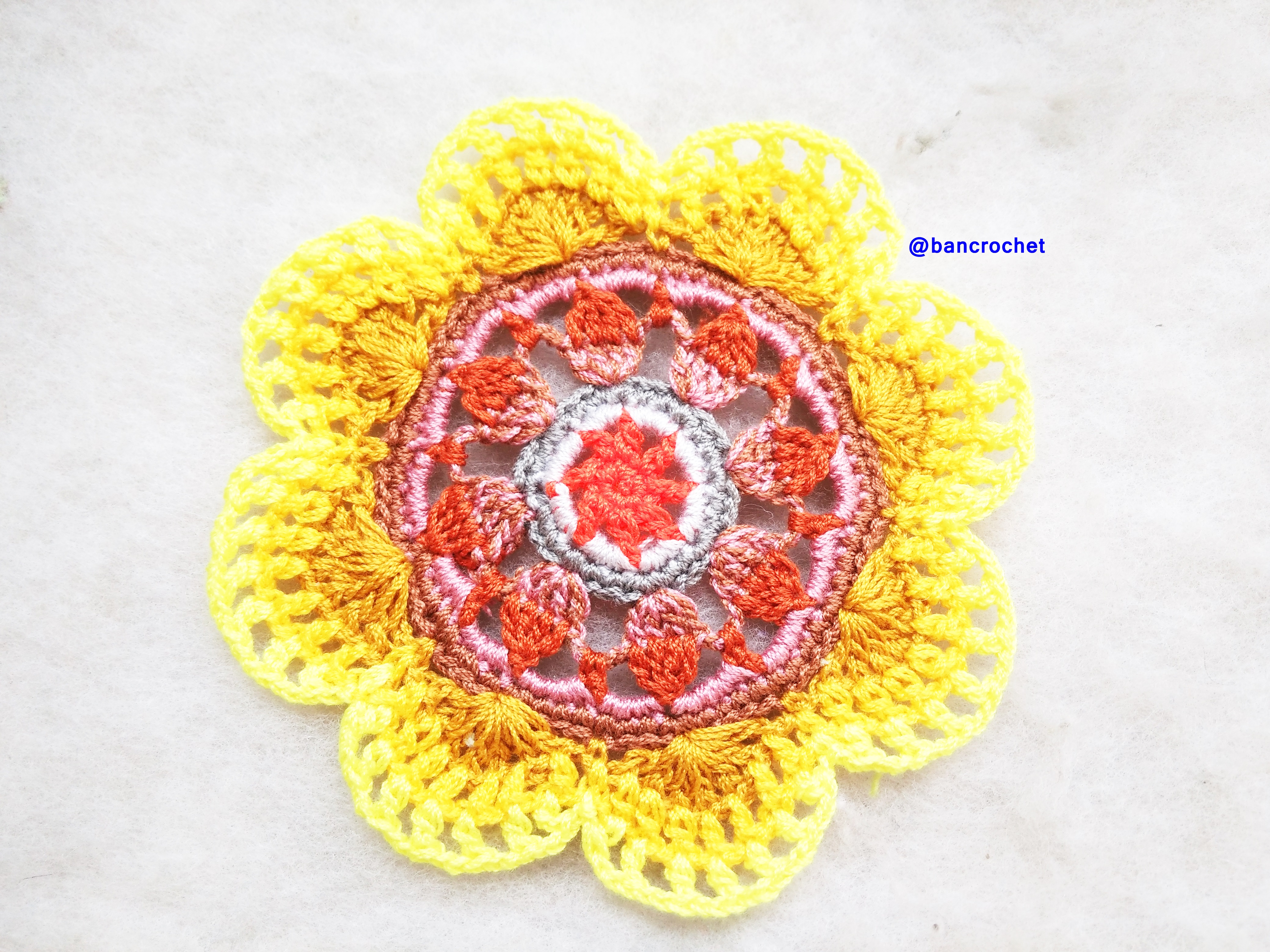 Bancrochet ที่รองแก้วถักโครเชต์ crochet coasters หลากสี 4 นิ้ว