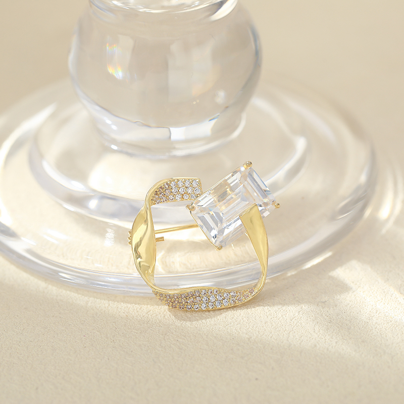 เข็มกลัด เข็มกลัดสวยๆ เข็มกลัดติดเสื้อ Brooch