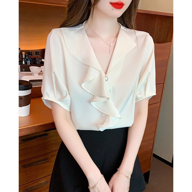 เสื้อเชิ้ตผู้หญิงใส่ทํางาน 390 บาทต่อชิ้น ฟรีค่าจัดส่ง
