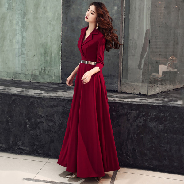 ชุดราตรี ชุดราตรีสวยหรู แบบ ทันสมัย Evening dress
