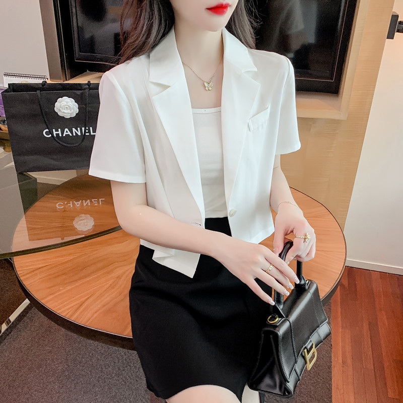 เสื้อเชิ้ตผู้หญิงใส่ทํางาน 390 บาทต่อชิ้น ฟรีค่าจัดส่ง