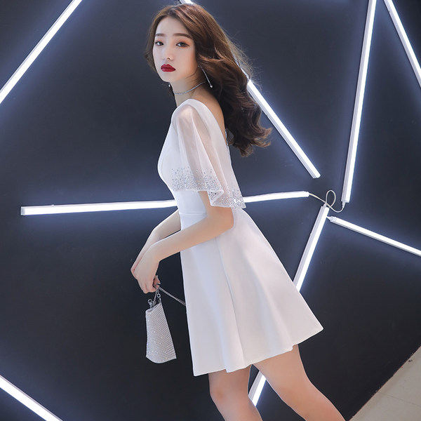 ชุดราตรี ชุดราตรีสวยหรู แบบ ทันสมัย Evening dress