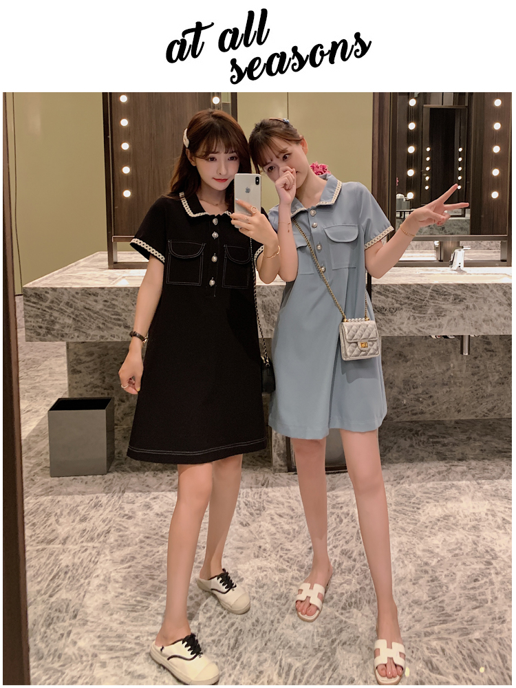 Dress4563 เดรสคอปกกระดุมหน้าสีพื้น ดีเทลแต่งแถบลูกไม้ปกและปลายแขน กระเป๋าอก ผ้าโพลีเนื้อดีใส่สบาย ผ้ามีน้ำหนักทิ้งตัว งานสวยใส่ง่าย ทรงนี้น่ารักมีติดตู้ไว้ใส่ได้เรื่อยๆ มี 2 สี ฟ้า, ดำ