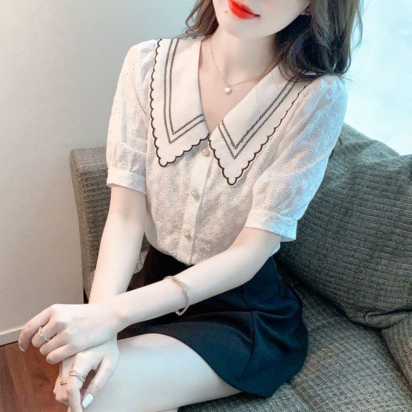 เสื้อลูกไม้ แขนสั้น