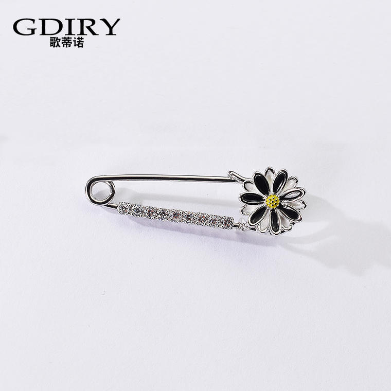 เข็มกลัด เข็มกลัดสวยๆ เข็มกลัดติดเสื้อ Brooch