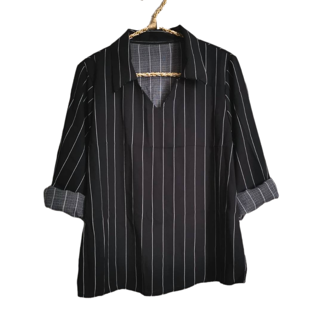 Blouse3758 เสื้อแขนยาวคอปกสีดำ ผ้าสลาฟเนื้อดีนิ่มใส่สบาย งานสวยแมทช์ง่าย ใส่กับอะไรก็เข้า มี 2 แบบ สีพื้นและลายริ้ว