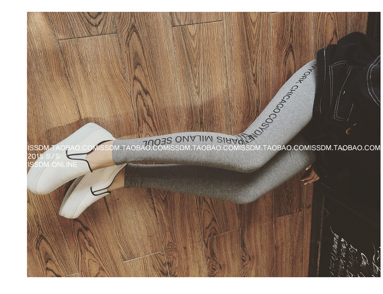 กางเกงขายาว ผ้าคอตตอนผสม ด้านในเป็นผ้าสำลี สกรีนลายตัวอักษรด้านข้าง พร้อมส่ง