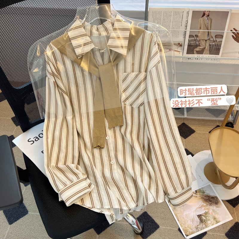 เสื้อเชิ้ตผู้หญิงแขนยาว เสื้อเชิ้ตผู้หญิงใส่ทํางาน 390 บาทต่อชิ้น ฟรีค่าจัดส่ง