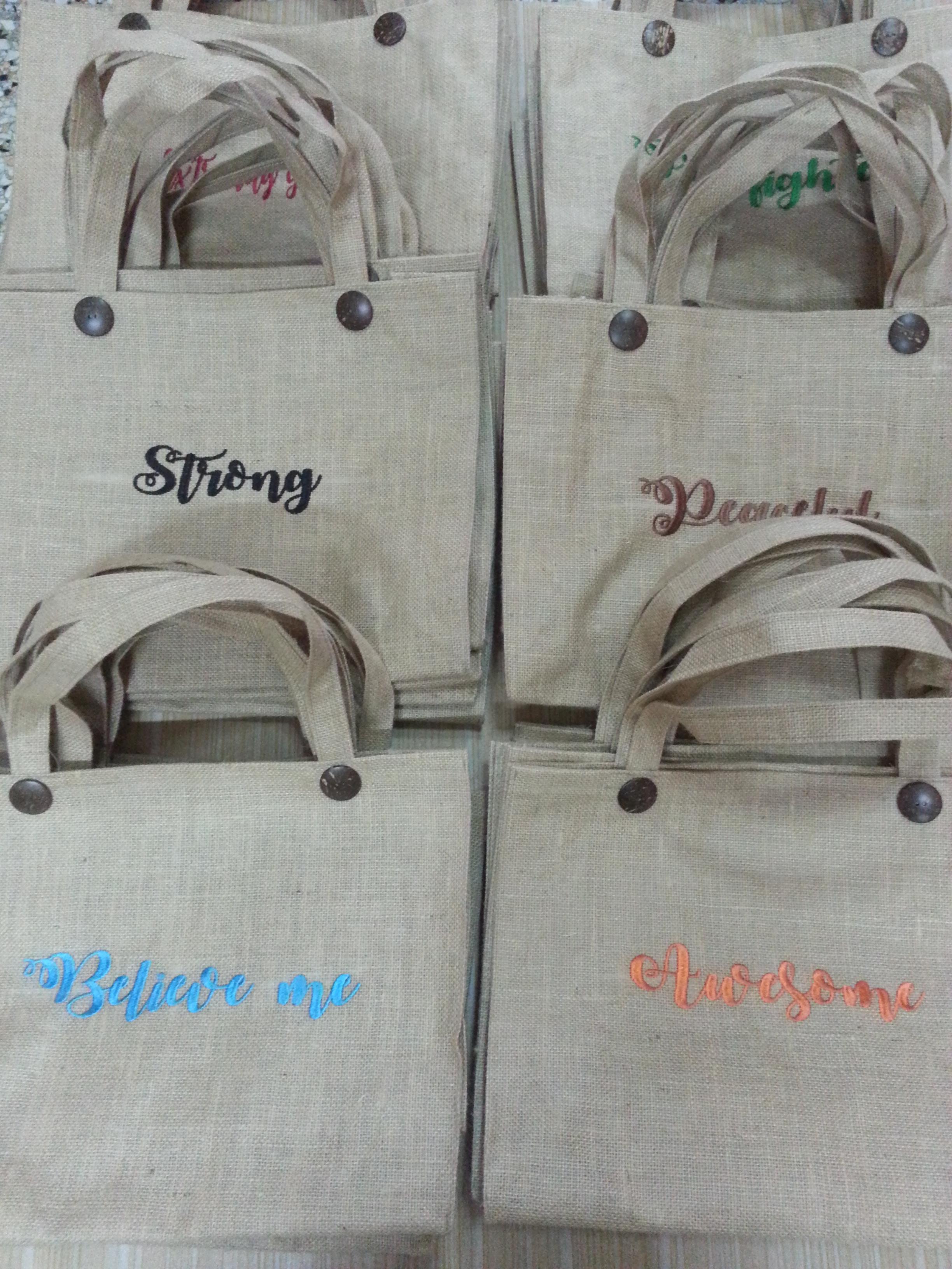 กระเป๋าผ้ากระสอบปักโลโก้...ร้านสบู่ RiccyCoCo....