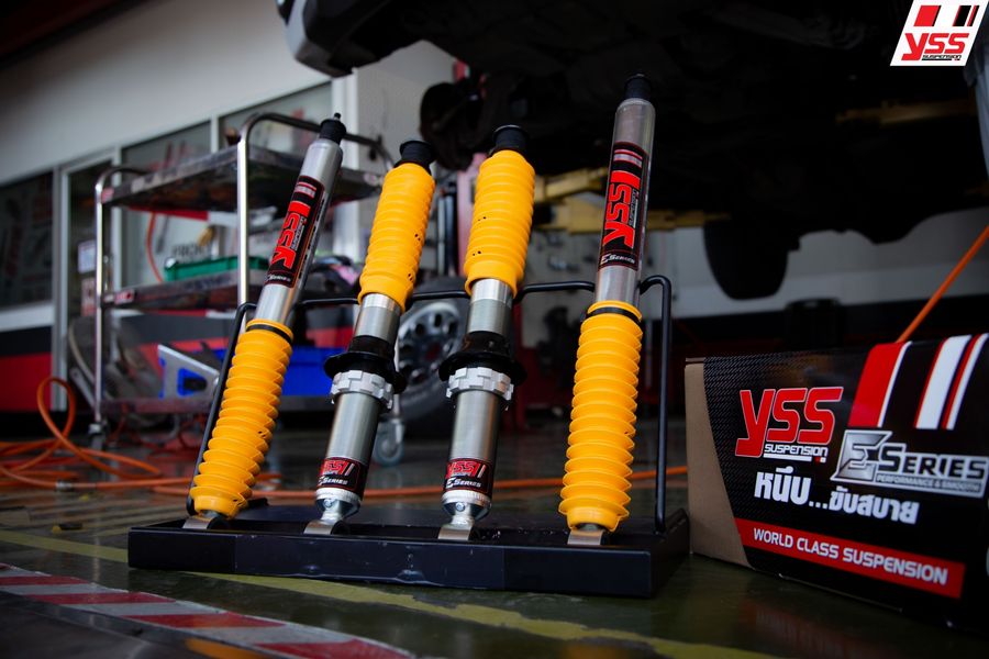 โช้คอัพ Monotube สปริง YSS รุ่น E-Series รถ New Colorado ตัวเตี้ย ปี 02-19
