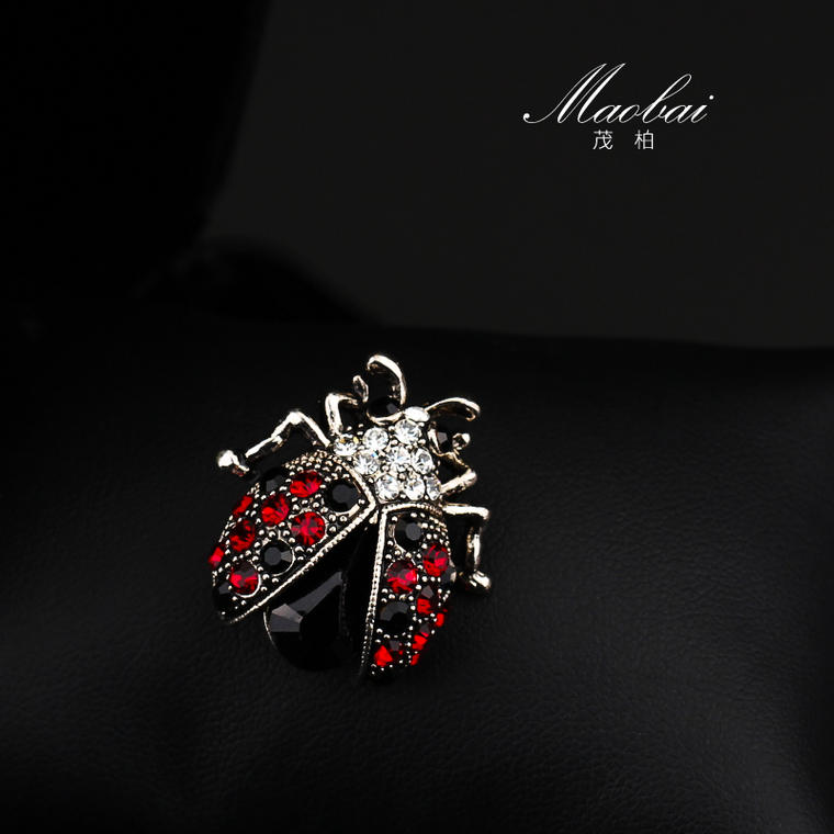 เข็มกลัด เข็มกลัดสวยๆ เข็มกลัดติดเสื้อ Brooch