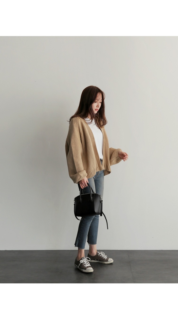 เสื้อคลุมกันหนาว ไหมพรมถัก ตัวสั้นทรงสวย พร้อมส่ง สีครีมน้ำตาล