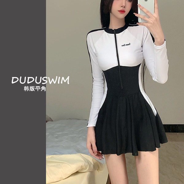 ชุดว่ายน้ำผู้หญิง ชุดว่ายน้ำน่ารัก Bikini ชุดไปทะเล